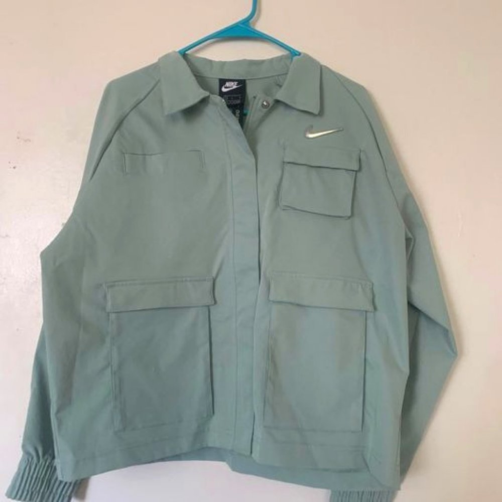 Nike Swoosh Woven Jacket Womens US Size  M,  L, XL NWT